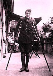 Ernest Hemingway (1918)