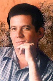 Amir Valle