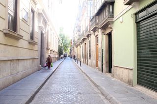 A la derecha, casa del capit&aacute;n Garnica; a la izquierda, entrada del Gobierno Civil en 1936