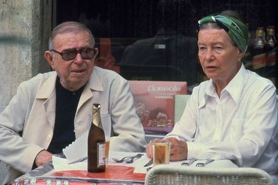 Simone de Beauvoir y Jean Paul Sartre en Roma. Fotograf&iacute;a de Gianni Giansanti (1978)