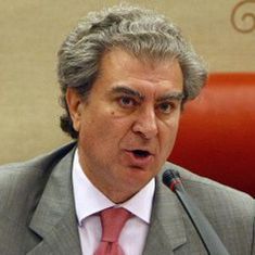 C&eacute;sar Antonio Molina