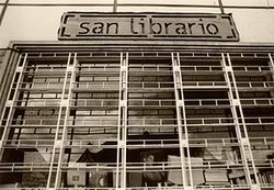 Librer&iacute;a San Librario, de &Aacute;lvaro Castillo Granada