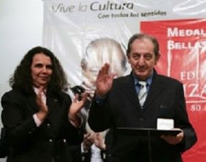 Consuelo S&aacute;izar y Eduardo Lizalde