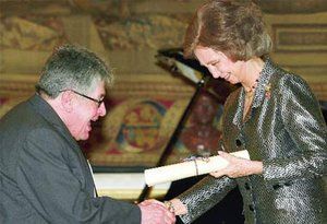 Jos&eacute; Emilio Pacheco y la reina Sof&iacute;a de Espa&ntilde;a