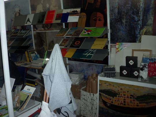 Libros e insumos art&iacute;sticos
