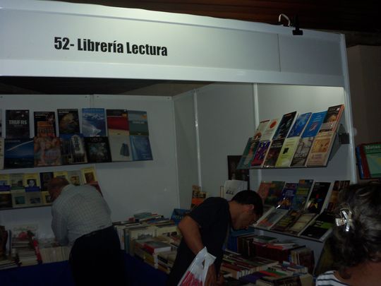 El stand de Librer&iacute;a Lectura