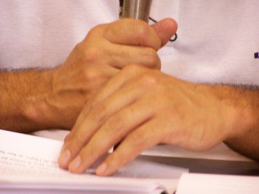 Las manos de Octavio Escobar Giraldo