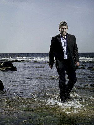 Kenneth Branagh como Kurt Wallander