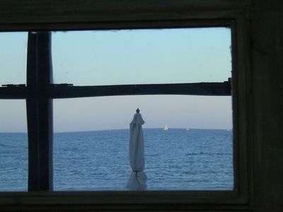 El mar Mediterr&aacute;neo en la ventana