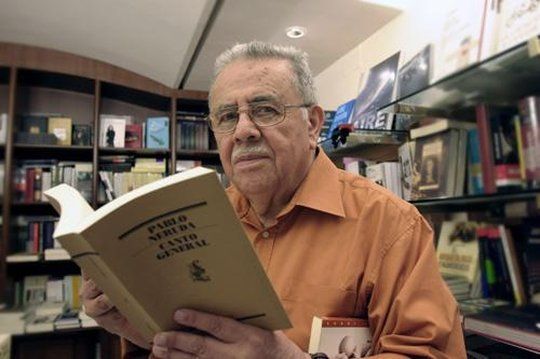 Hern&aacute;n Loyola, editor de &ldquo;Obras completas de Pablo Neruda (1999-2002)&rdquo;
