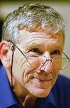 Amos Oz