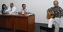 El poeta y m&uacute;sico Catalo Bogado, An&iacute;bal Cardozo Ocampo, Augusto Casola y Gladys Casaccia, en la presentaci&oacute;n de la Revista del PEN Club de Paraguay.