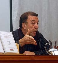 &Aacute;ngel Campos