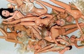 Barbies desnudas de Thomas Forsythe
