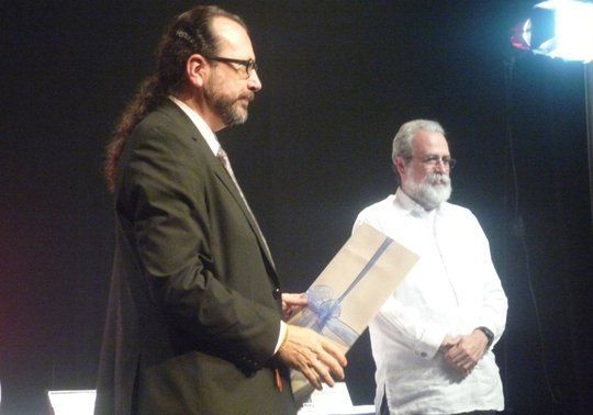 William Ospina (izquierda) y Roberto Hern&aacute;ndez Montoya