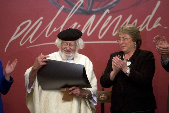 Ernesto Cardenal y Michelle Bachelet
