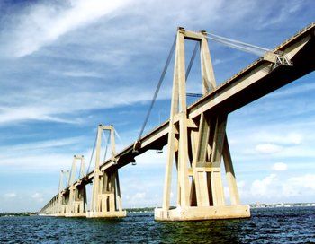 Puente &ldquo;Rafael Urdaneta&rdquo; (Lago de Maracaibo)