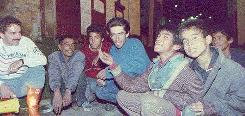 Papa Jaim&eacute; con los ni&ntilde;os de la calle