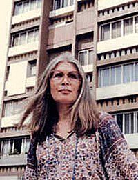 Esdras Parra