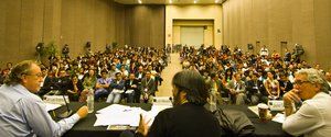 Jon Lee Anderson (izquierda), Julio Villanueva Chang (centro) y Javier Sol&oacute;rzano