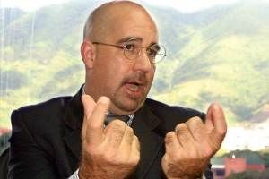 Gonzalo Himiob Santom&eacute;
