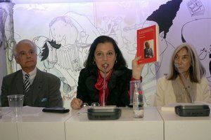 Magdalena Faillace (al centro) y Mar&iacute;a Kodama