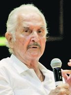 Carlos Fuentes