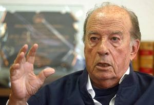 Pablo Gonz&aacute;lez Casanova