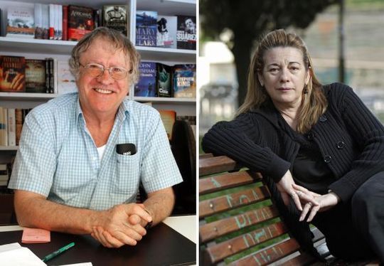 Ian Gibson y Pilar Manj&oacute;n