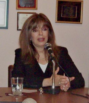 Ana Mar&iacute;a Ribeiro