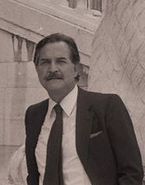 Carlos Fuentes. Fotograf�a: Sophie Bassouls (1973)