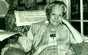 Dulce Mar&iacute;a Loynaz