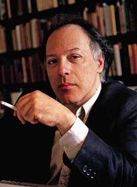 Javier Mar&iacute;as