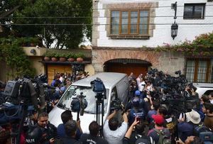 Carroza funeraria con los restos de Gabriel Garc&iacute;a M&aacute;rquez