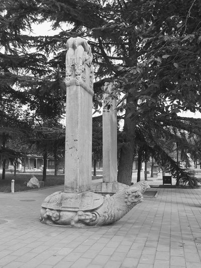 &ldquo;Estelas&rdquo;, de V&iacute;ctor Segalen